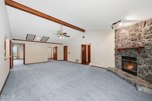 5261 HOOF PRINT Drive N, Jacksonville, FL 32257