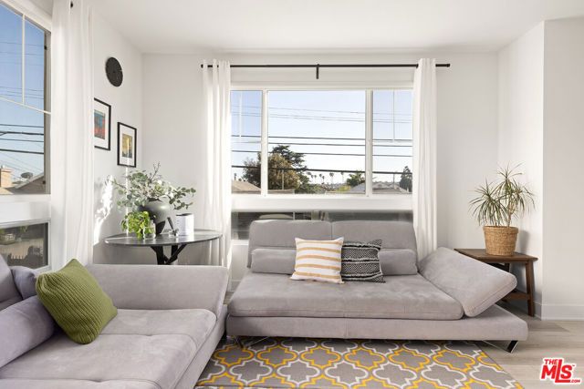 2931 Exposition Place 1, Los Angeles, CA 90018