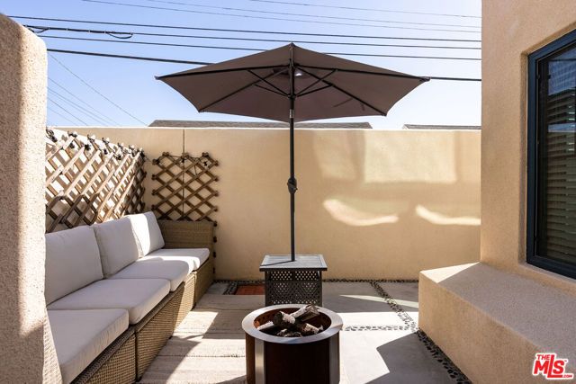 2931 Exposition Place 1, Los Angeles, CA 90018