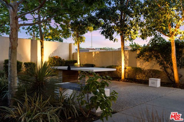 2931 Exposition Place 1, Los Angeles, CA 90018
