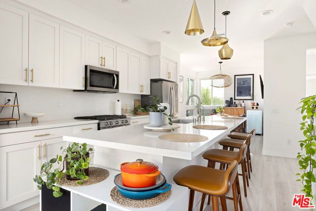 2931 Exposition Place 1, Los Angeles, CA 90018