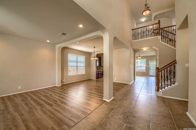 914 ARMOUR DR, Cibolo, TX 78108