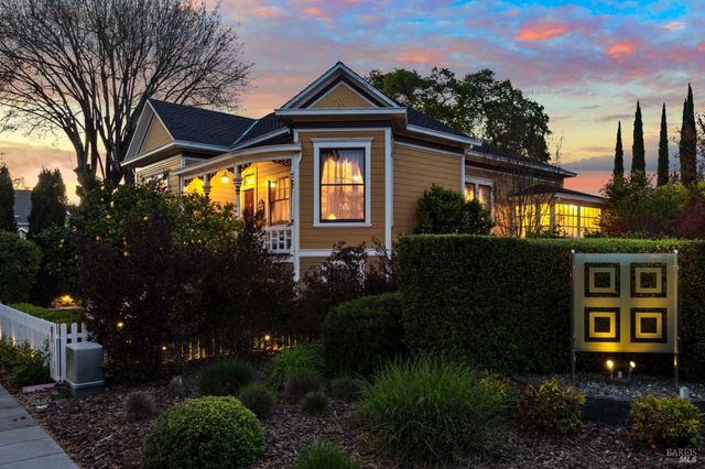 2010 1st St, Napa, CA 94559