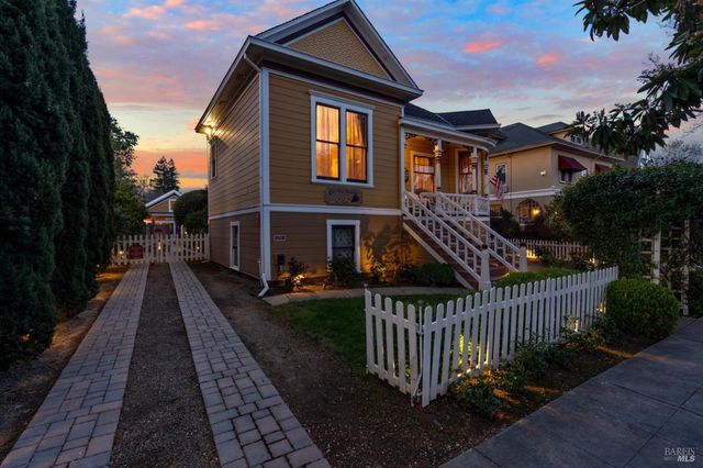 2010 1st St, Napa, CA 94559