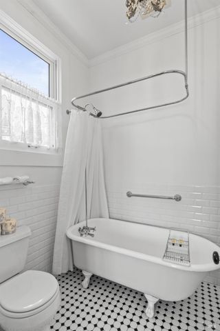 2010 1st St, Napa, CA 94559