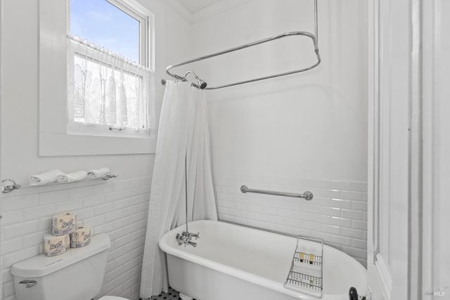 2010 1st St, Napa, CA 94559