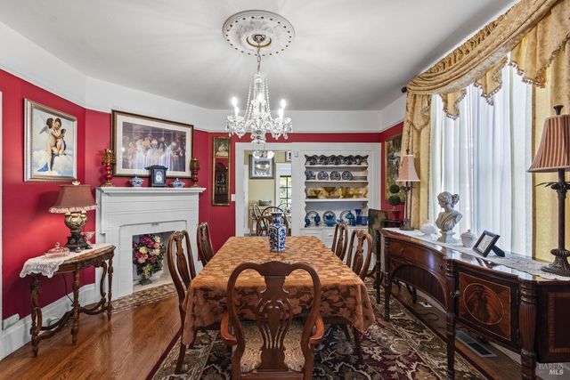 2010 1st St, Napa, CA 94559