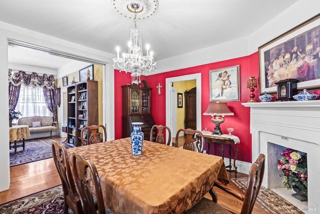 2010 1st St, Napa, CA 94559