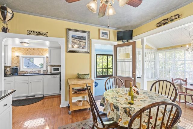 2010 1st St, Napa, CA 94559