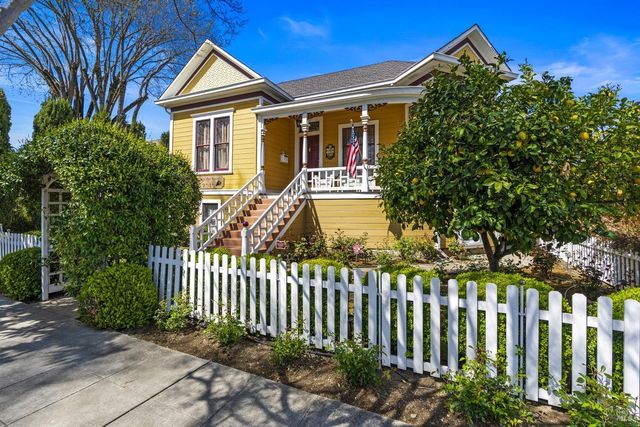 2010 1st St, Napa, CA 94559