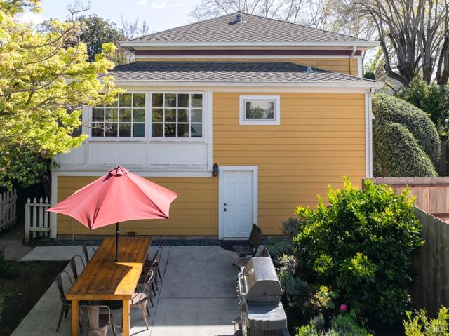 2010 1st St, Napa, CA 94559