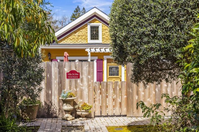 2010 1st St, Napa, CA 94559