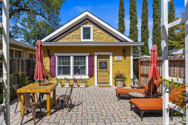 2010 1st St, Napa, CA 94559