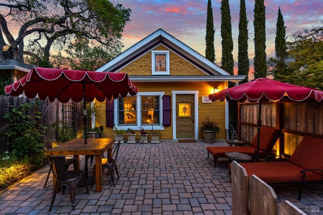 2010 1st St, Napa, CA 94559