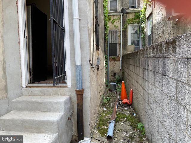 1237 S 23RD ST, Philadelphia, PA 19146