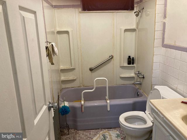 1237 S 23RD ST, Philadelphia, PA 19146