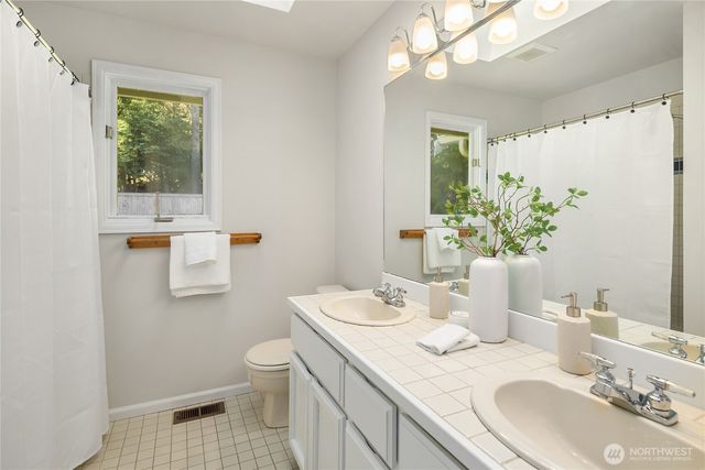 15046 SE 65th Street, Bellevue, WA 98006