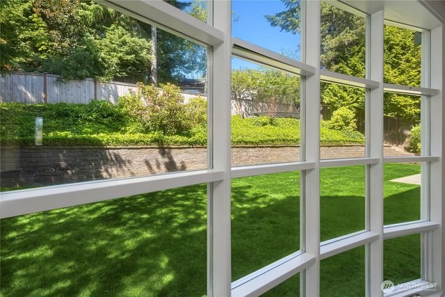 15046 SE 65th Street, Bellevue, WA 98006