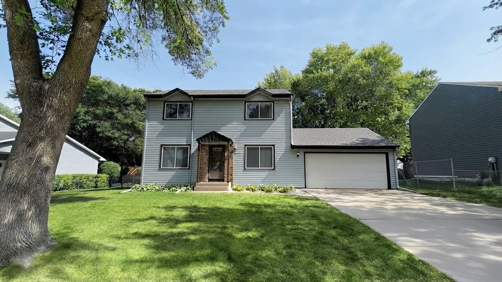3235 Hamlet Drive, Woodbury, MN 55125 — exterior