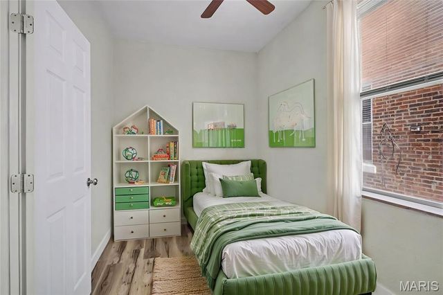 5011 Alaska Avenue, St Louis, MO 63111