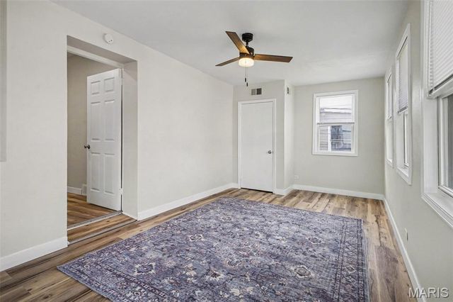 5011 Alaska Avenue, St Louis, MO 63111