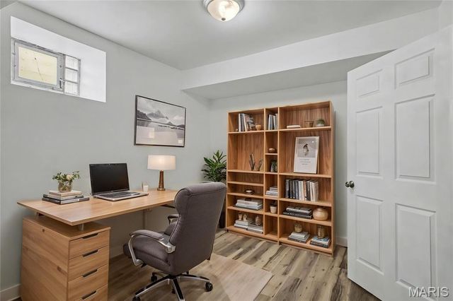 5011 Alaska Avenue, St Louis, MO 63111