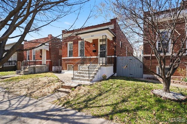 5011 Alaska Avenue, St Louis, MO 63111