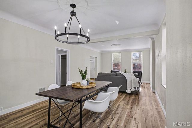 5011 Alaska Avenue, St Louis, MO 63111