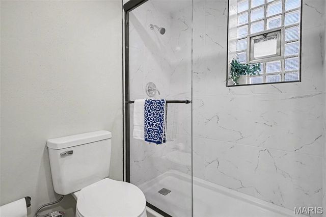 5011 Alaska Avenue, St Louis, MO 63111