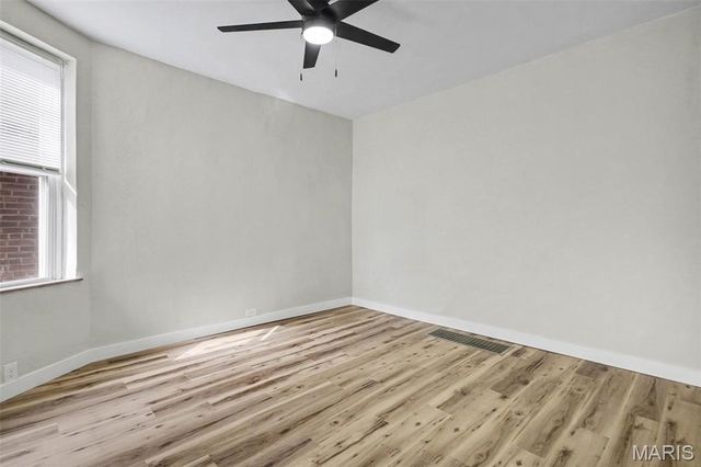 5011 Alaska Avenue, St Louis, MO 63111