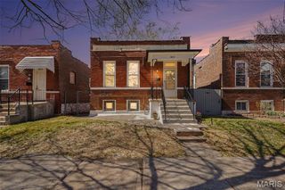 5011 Alaska Avenue, St Louis, MO 63111