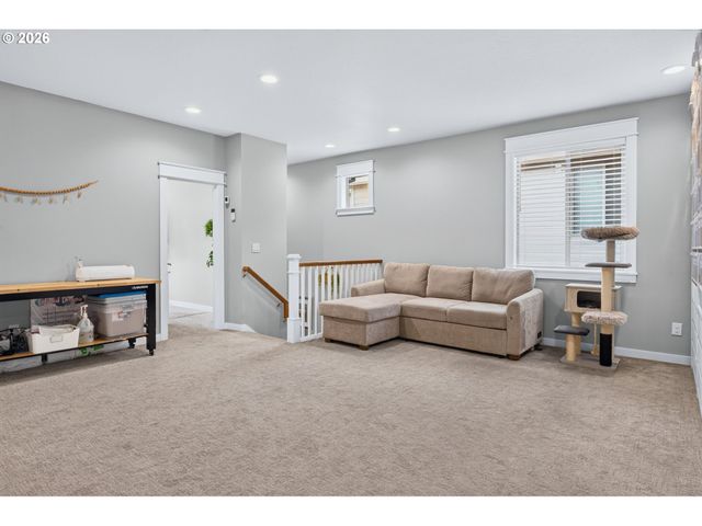 28565 Sw MCGRAW Ave, Wilsonville, OR 97070