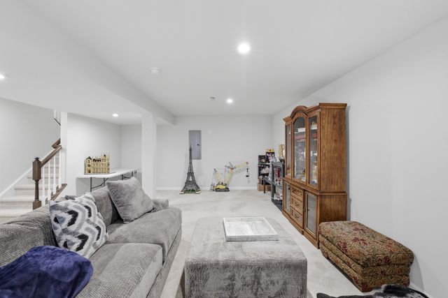 7232 Great Northern Trail, Union, IL 60180