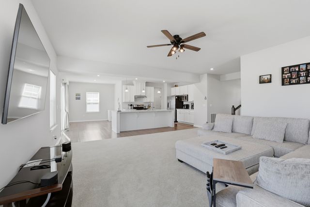 7232 Great Northern Trail, Union, IL 60180