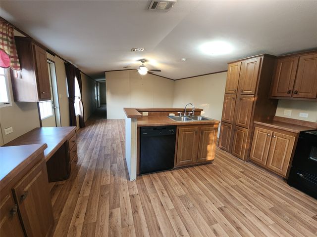 113 Butte Drive, Gun Barrel City, TX 75156