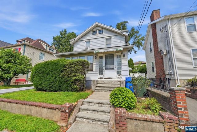 26 Grove Street, Rutherford, NJ 07070