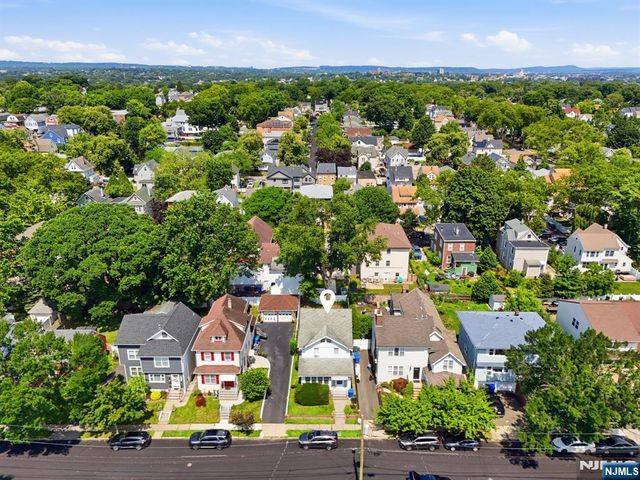 26 Grove Street, Rutherford, NJ 07070