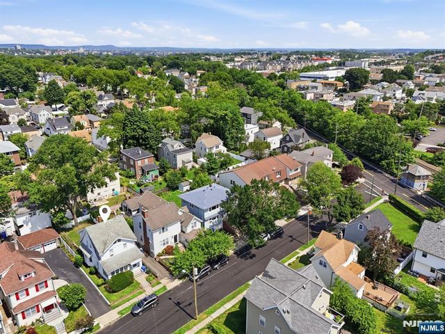 26 Grove Street, Rutherford, NJ 07070