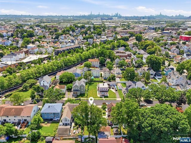 26 Grove Street, Rutherford, NJ 07070