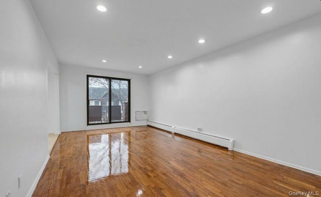 152 Kearsing Parkway F, Monsey, NY 10952