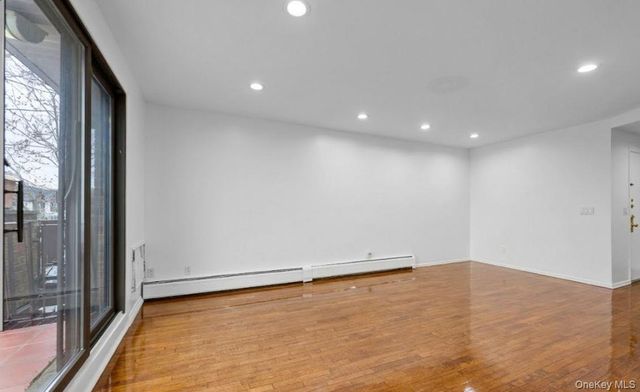 152 Kearsing Parkway F, Monsey, NY 10952