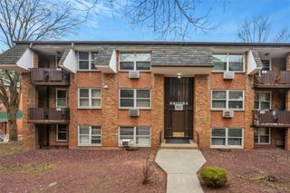 152 Kearsing Parkway F, Monsey, NY 10952