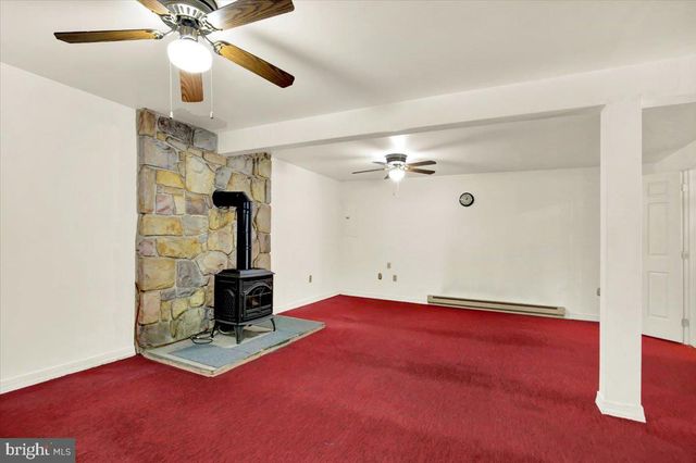 23 PLEVA DR, Fleetwood, PA 19522