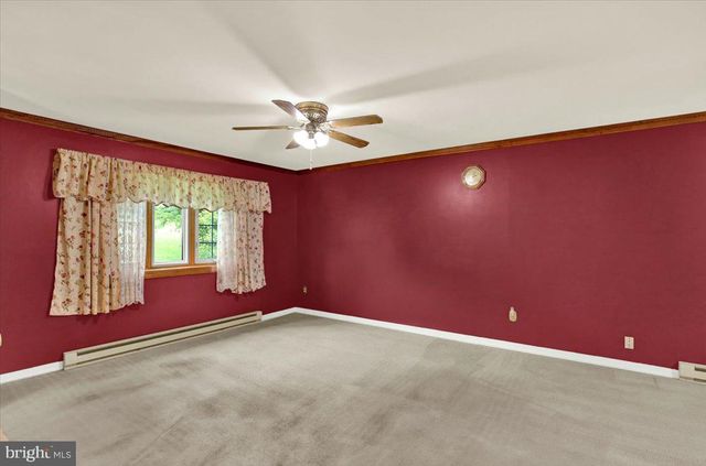 23 PLEVA DR, Fleetwood, PA 19522