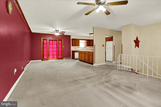 23 PLEVA DR, Fleetwood, PA 19522
