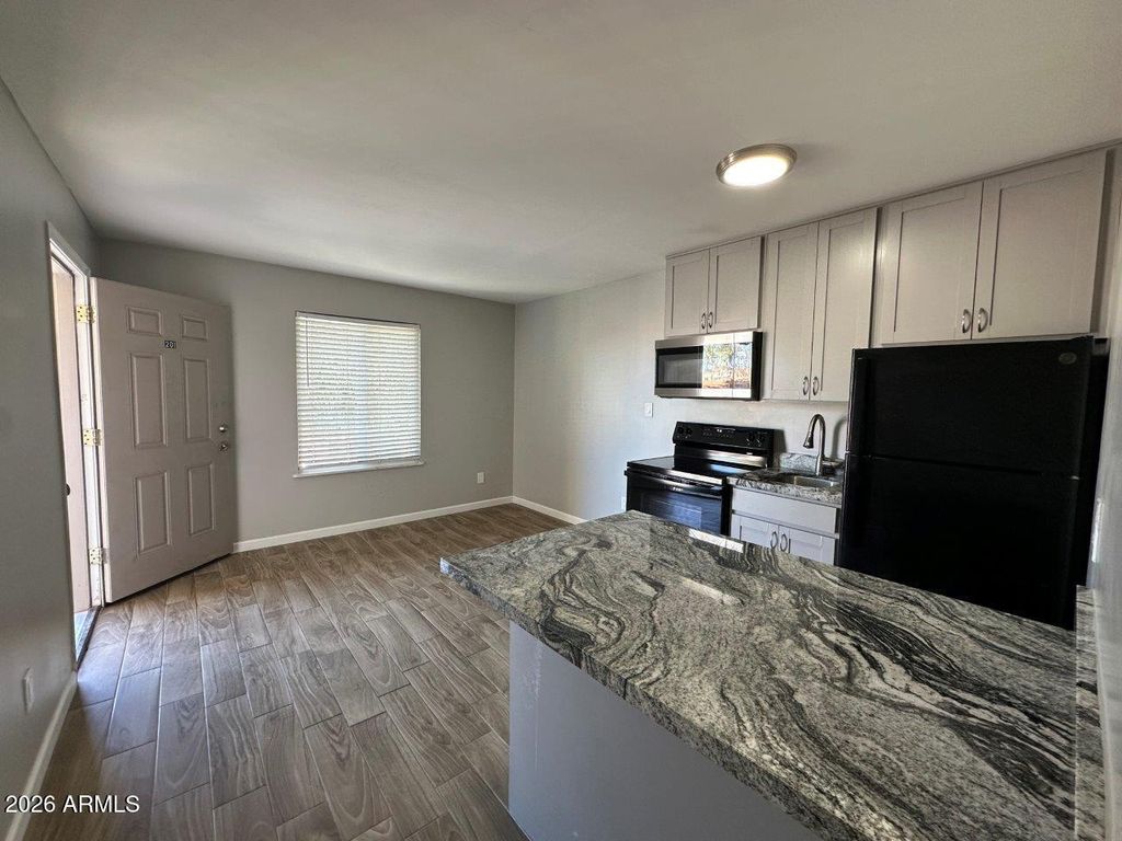 9647 N 10th Avenue 201, Phoenix, AZ 85021