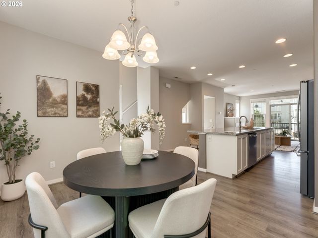 11617 Sw COLLINA Ln, Wilsonville, OR 97070