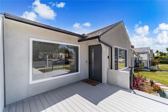 6014 Alviso, Los Angeles, CA 90043