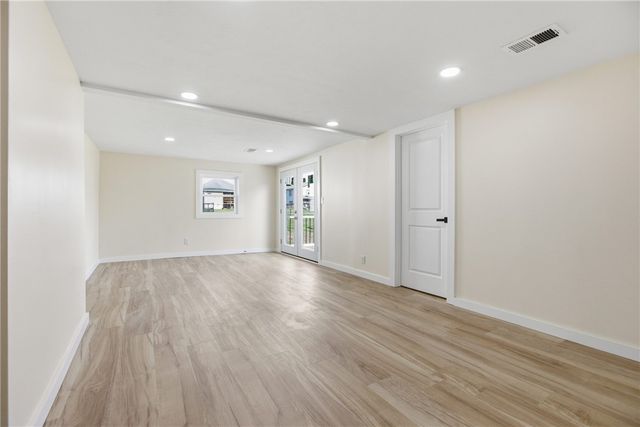 265 Ewing St, Meadowlands, PA 15347