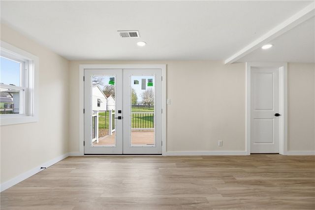 265 Ewing St, Meadowlands, PA 15347